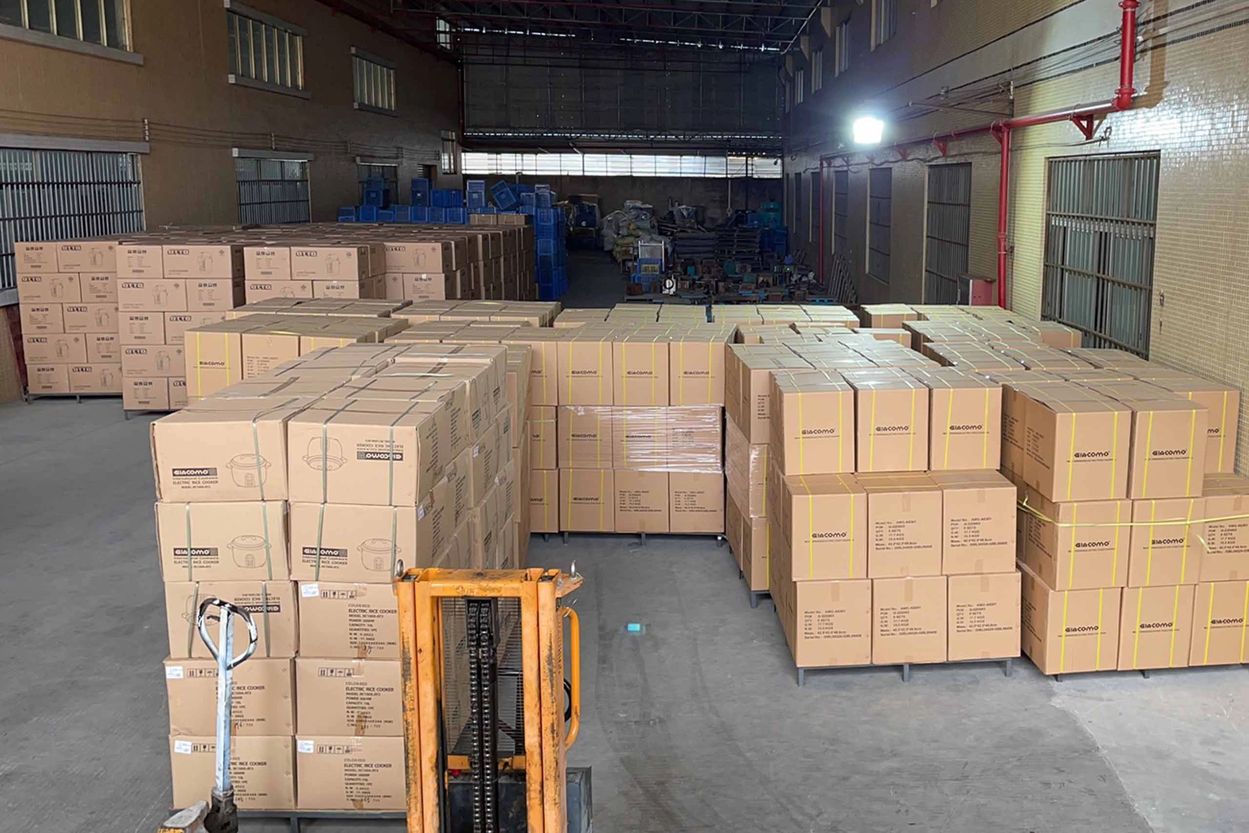 ElectMix blender - Storage area ready for loading